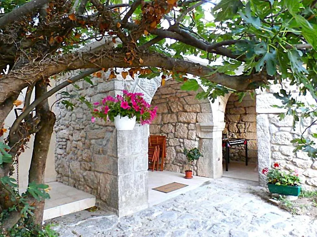 בית נופש Grižane Villa Bartola קרואטיה